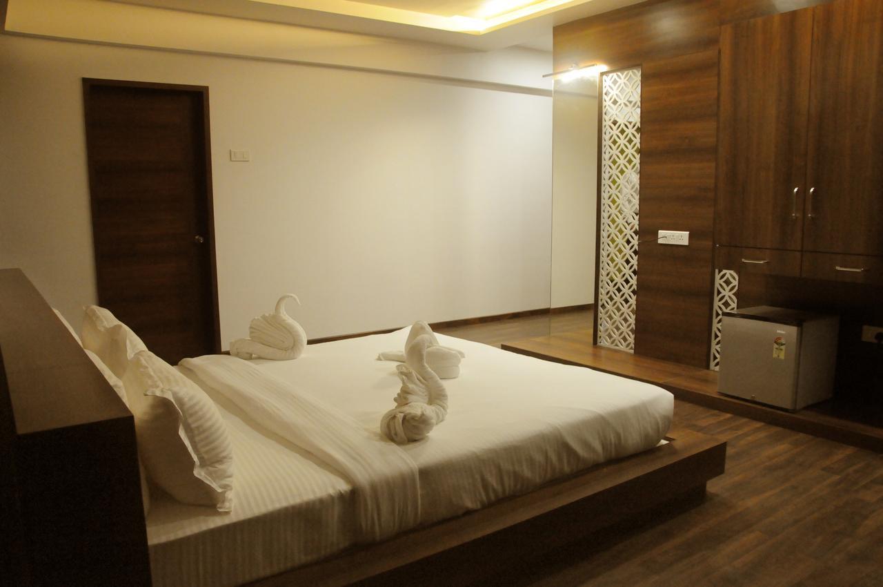 Hotel 3 Leaves Kolhapur Eksteriør billede