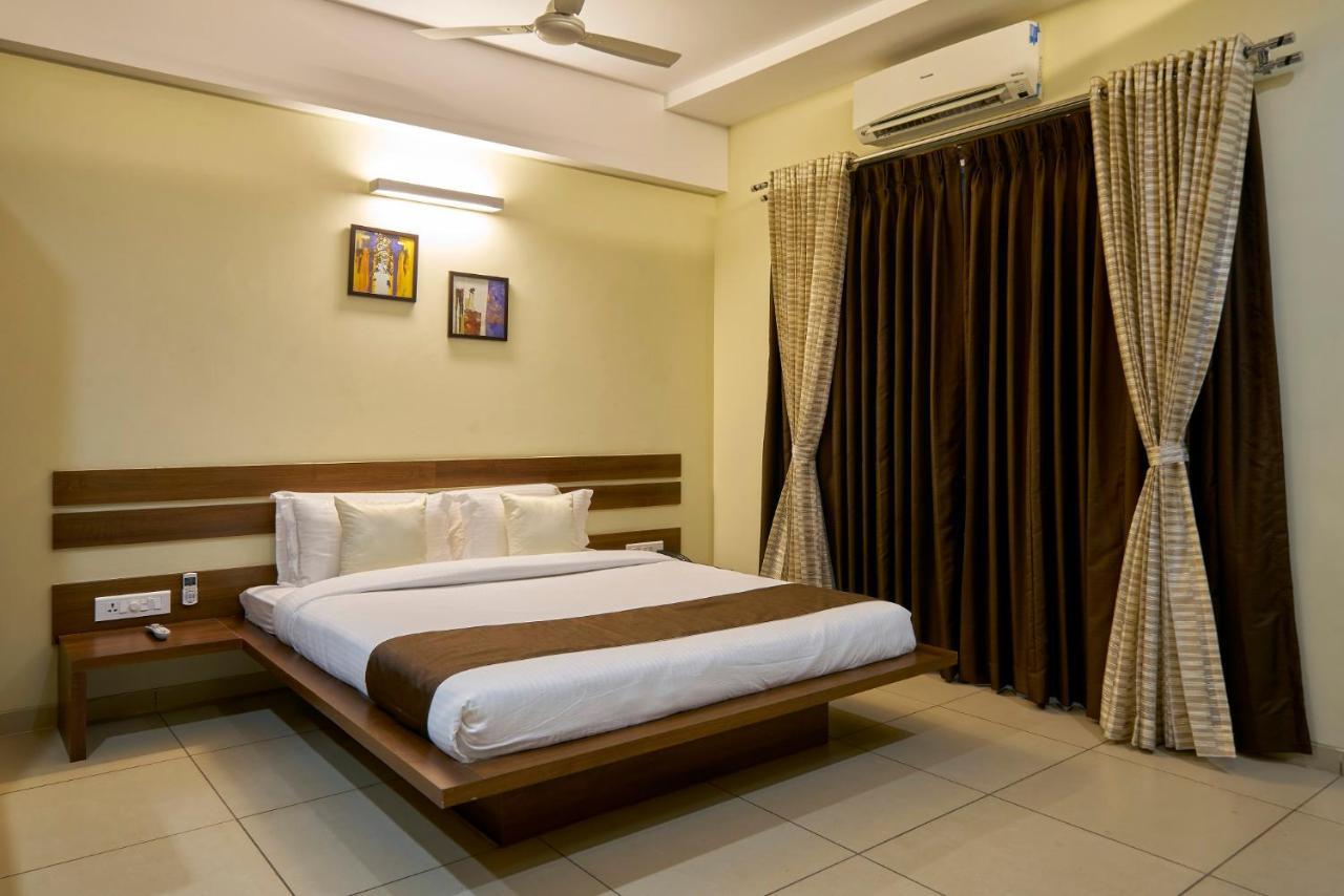 Hotel 3 Leaves Kolhapur Eksteriør billede
